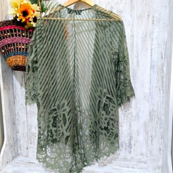 Women's Kimono Cardigan Size Small Olive Green Lace Relaxed Fit Whimsical Flowy - Picture 10 of 14